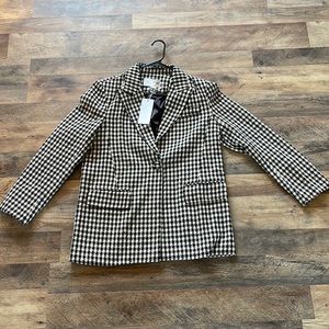 Lush Women’s Blazer.